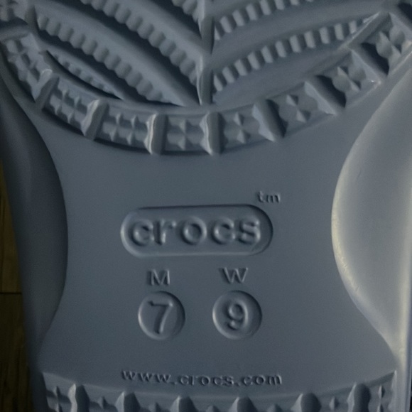 Blue crocs - Picture 2 of 3